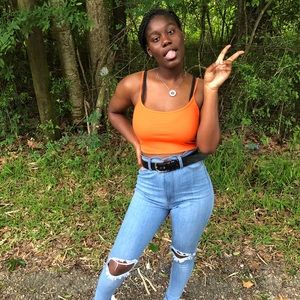 Meet your Posher, Taryn